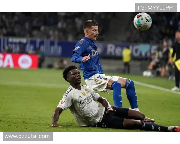 重伤!西甲球队主力中卫恐怕将缺席数月 重伤!西甲球队主力中卫恐怕将缺席数月